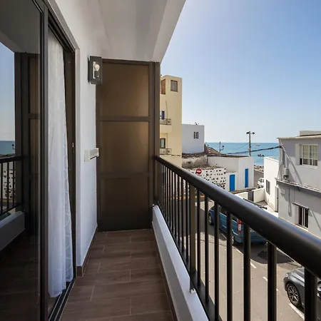 Home2book Serene In Coastal Apartment