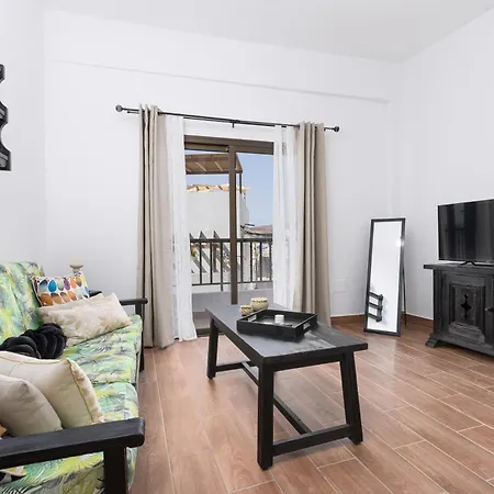 Home2book Serene In Coastal Apartamento *