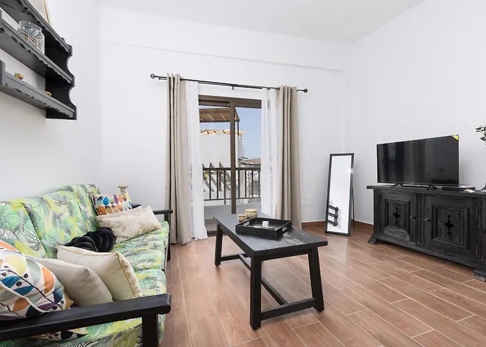 Home2book Serene In Coastal Apartamento *