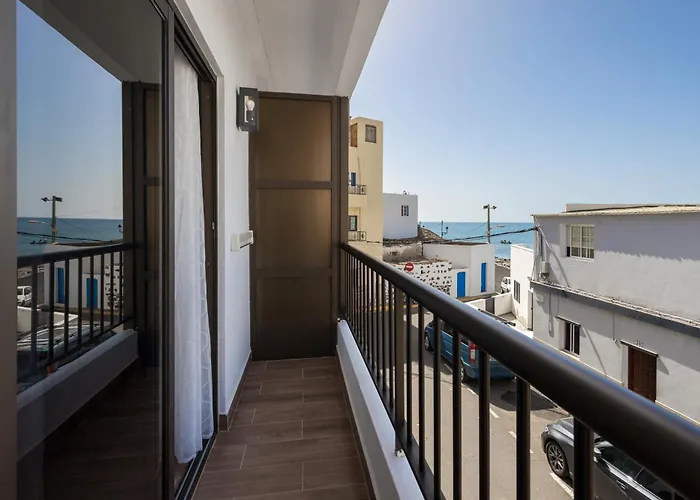Home2book Serene In Coastal Apartamento